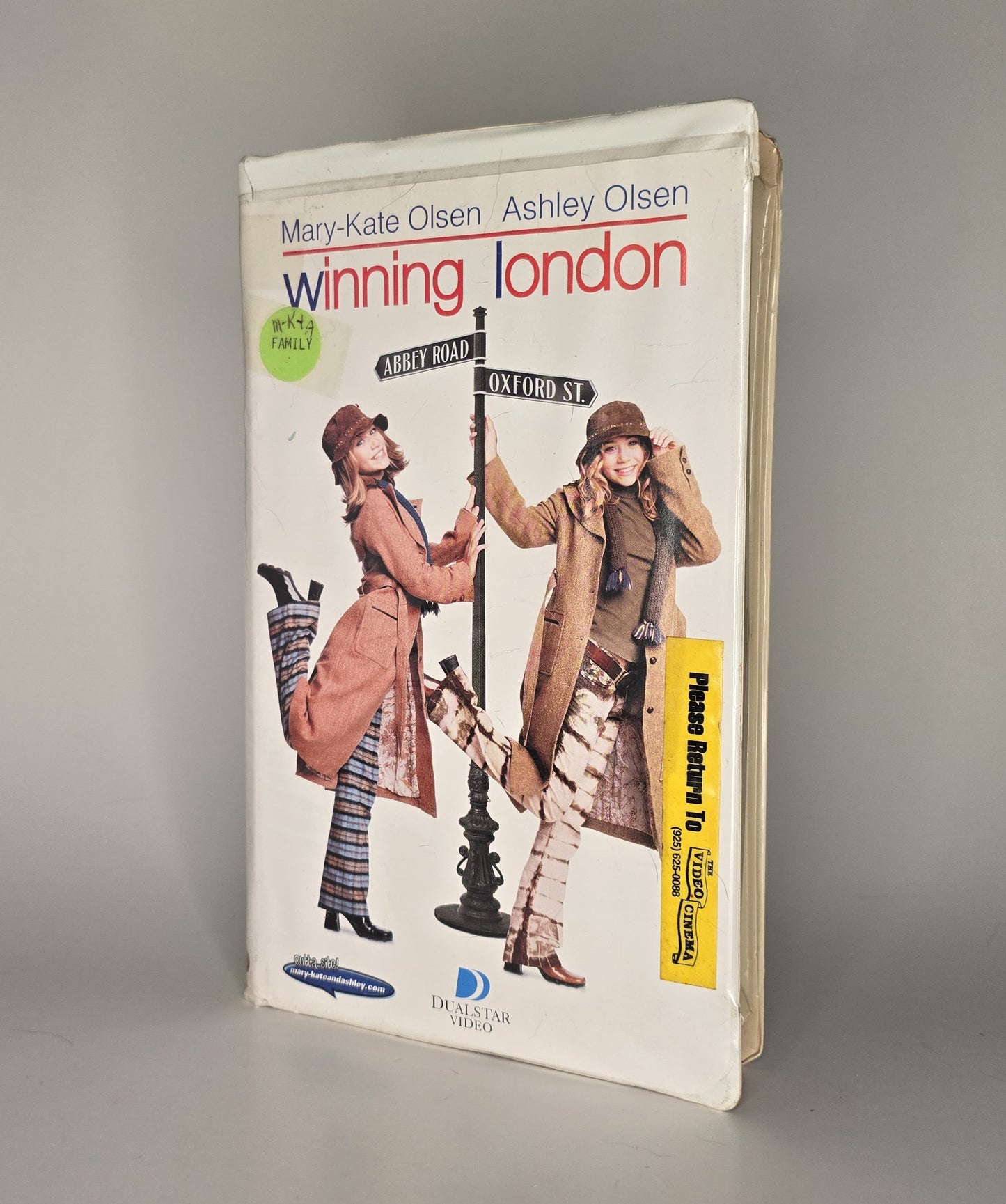 Mary-Kate & Ashley Olsen | Winning London